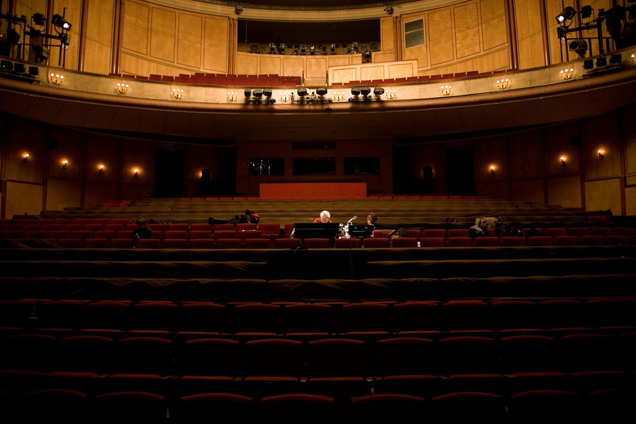 Pierre Henry prepares his sound projection for the festival opening at Volksbühne am Rosal-Luxemburg-Platz.