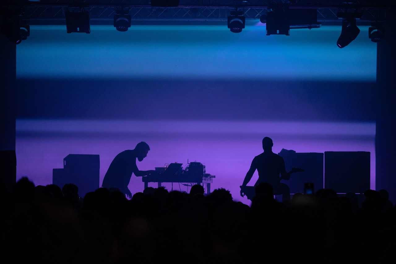 Ben Frost feat. Greg Kubacki & Tarik Barri, silent green Betonhalle