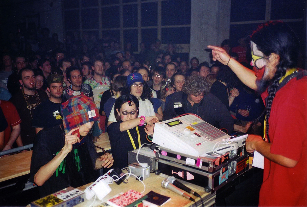 Gulpepsh, Dododo, and Ove Naxx perform at Maria am Ostbahnhof.