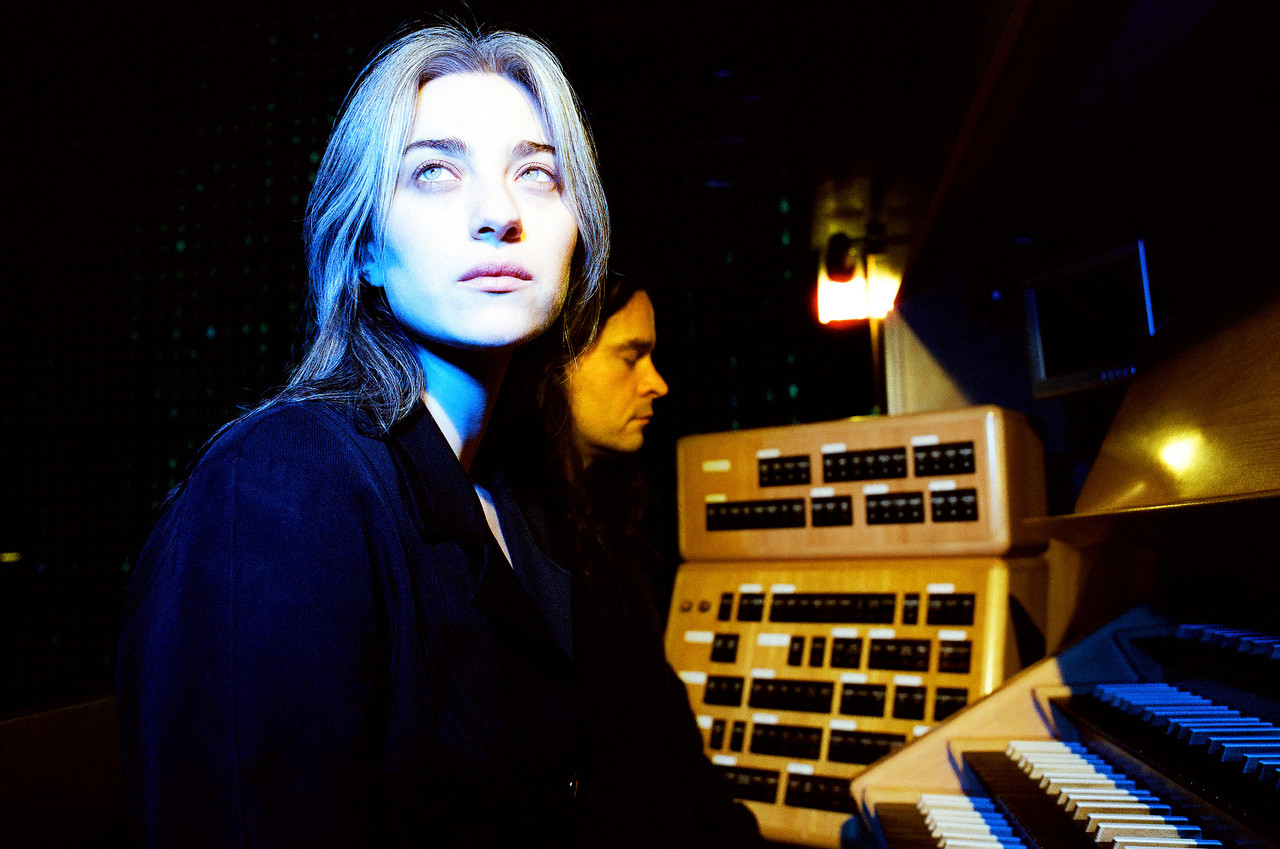 Kali Malone performs »Organ«, accompanied by Stephen O'Malley, Gedächtniskirche