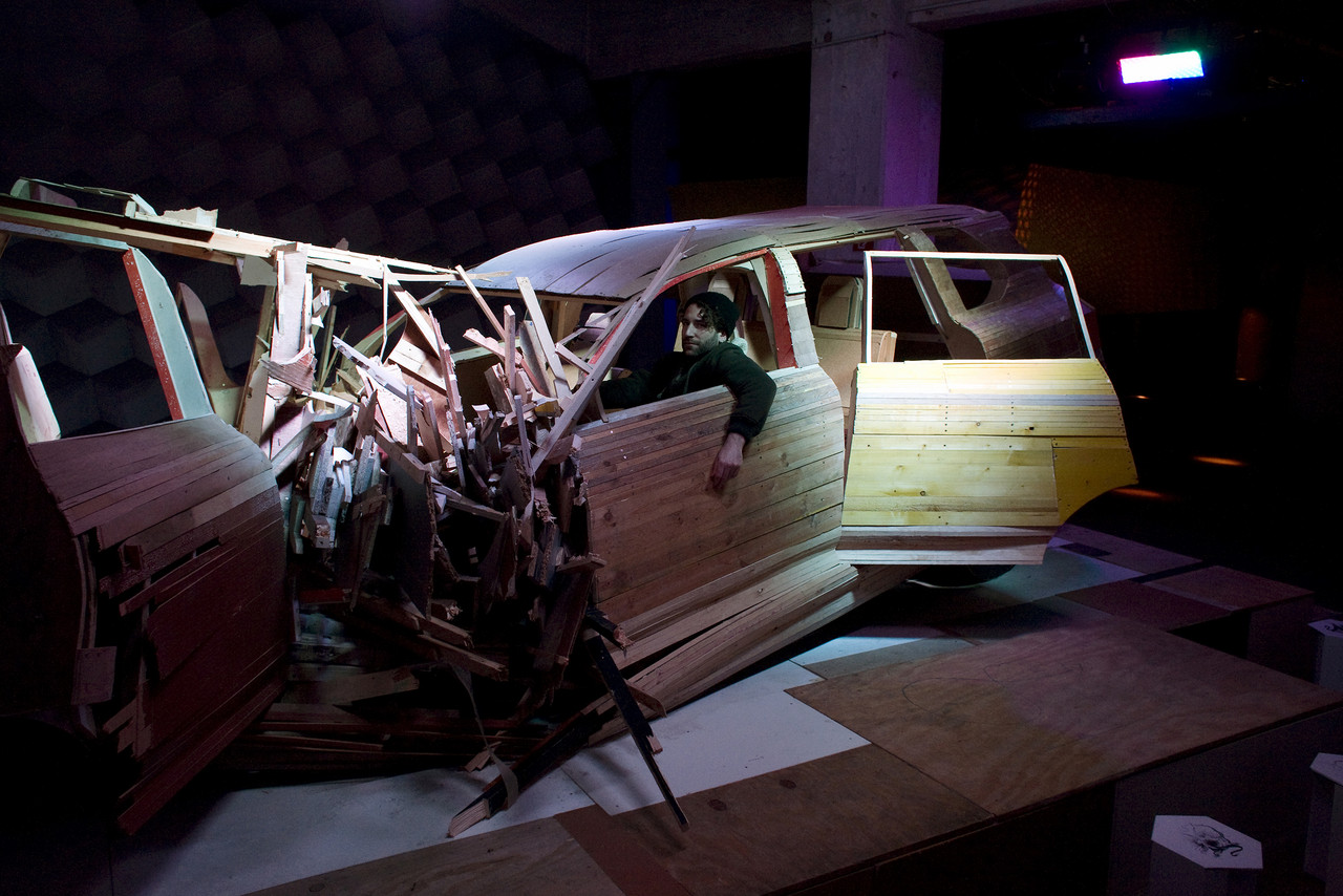 »Crushed Cayenne« installation by Martin Kaltwasser & Folke Köbberling, Maria am Ostbahnhof.