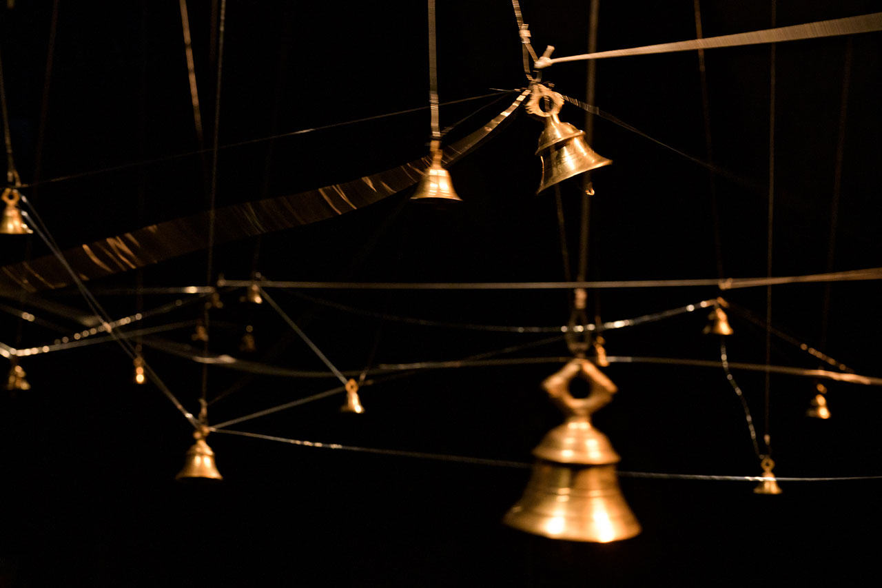 »Dhvāni« (Budhaditya Chattopadhyay, 2021) exhibition view, Rewire Festival 2021, Den Haag.